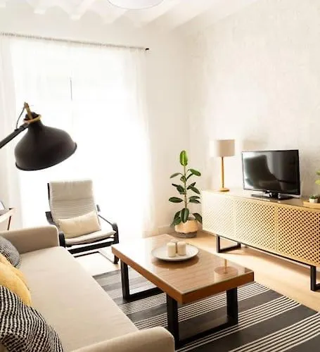 Tanguillo By Gades Gestion *